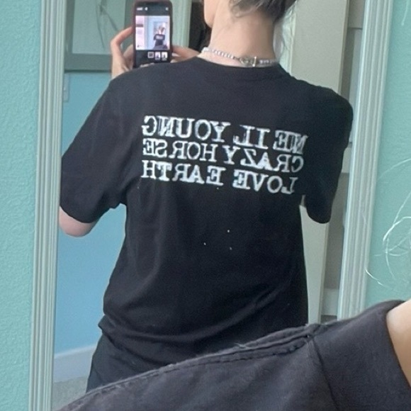 Neil Young 2024 Love Earth Tour Authentic Black T-Shirt -Women size L / Men M - Picture 2 of 4